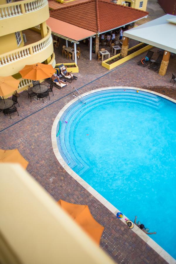La Quinta Beach Resort Palm Beach ภายนอก รูปภาพ